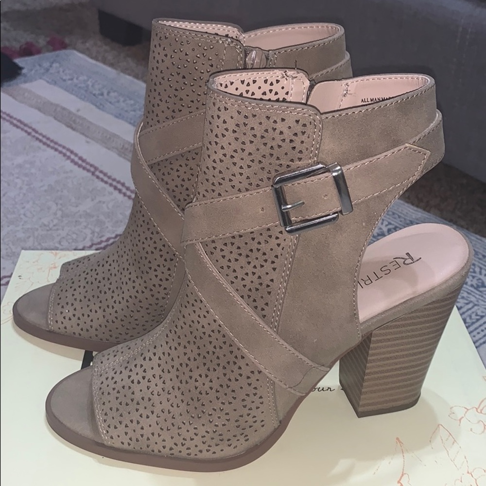 Mallow Taupe Booties